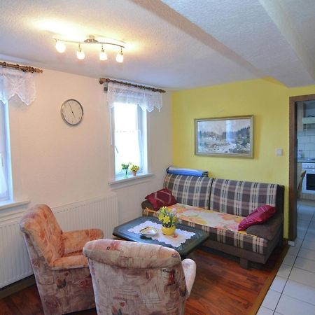 Holiday Home In Neustadt Am Rennsteig With Pond المظهر الخارجي الصورة