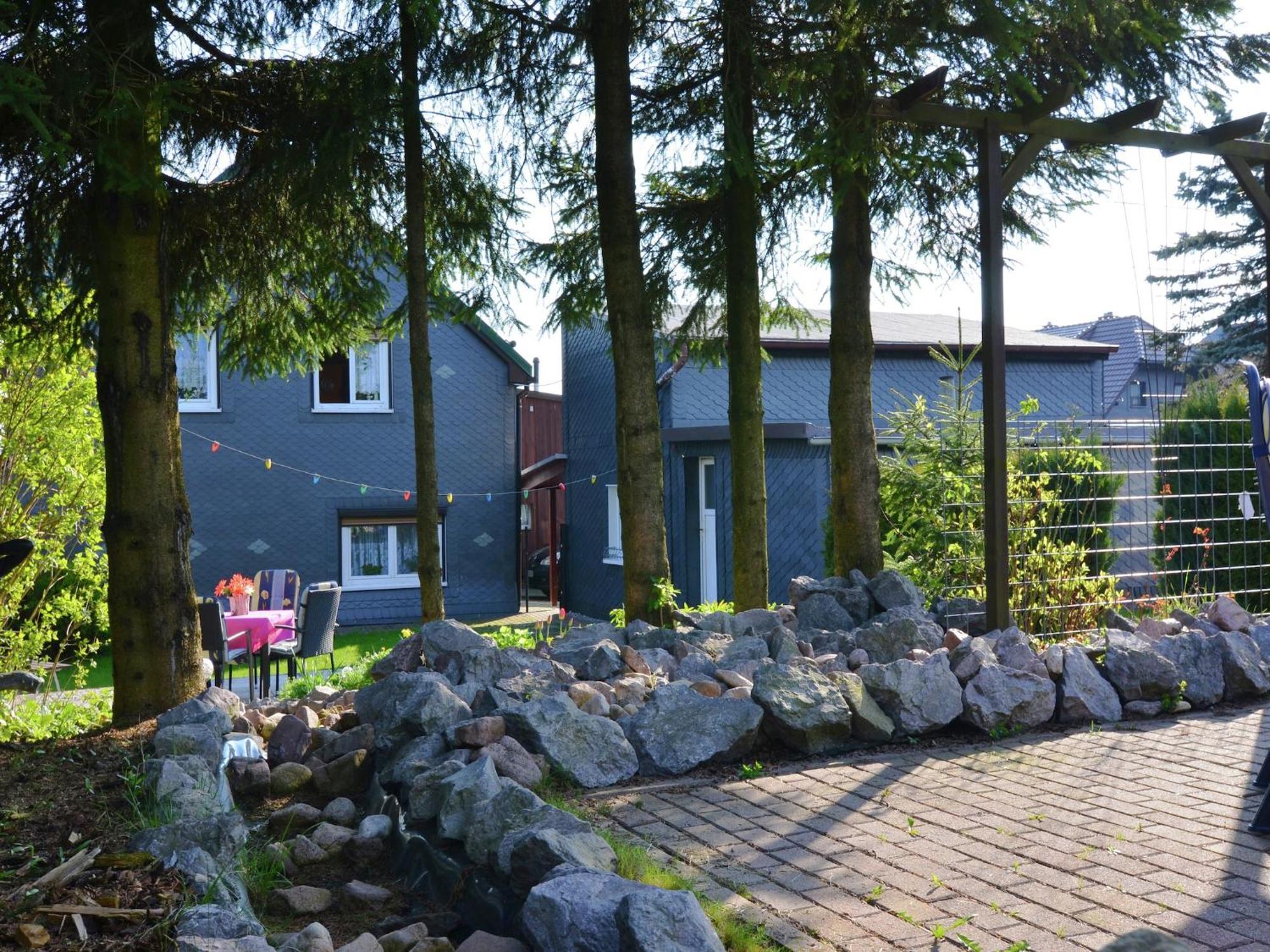 Holiday Home In Neustadt Am Rennsteig With Pond المظهر الخارجي الصورة