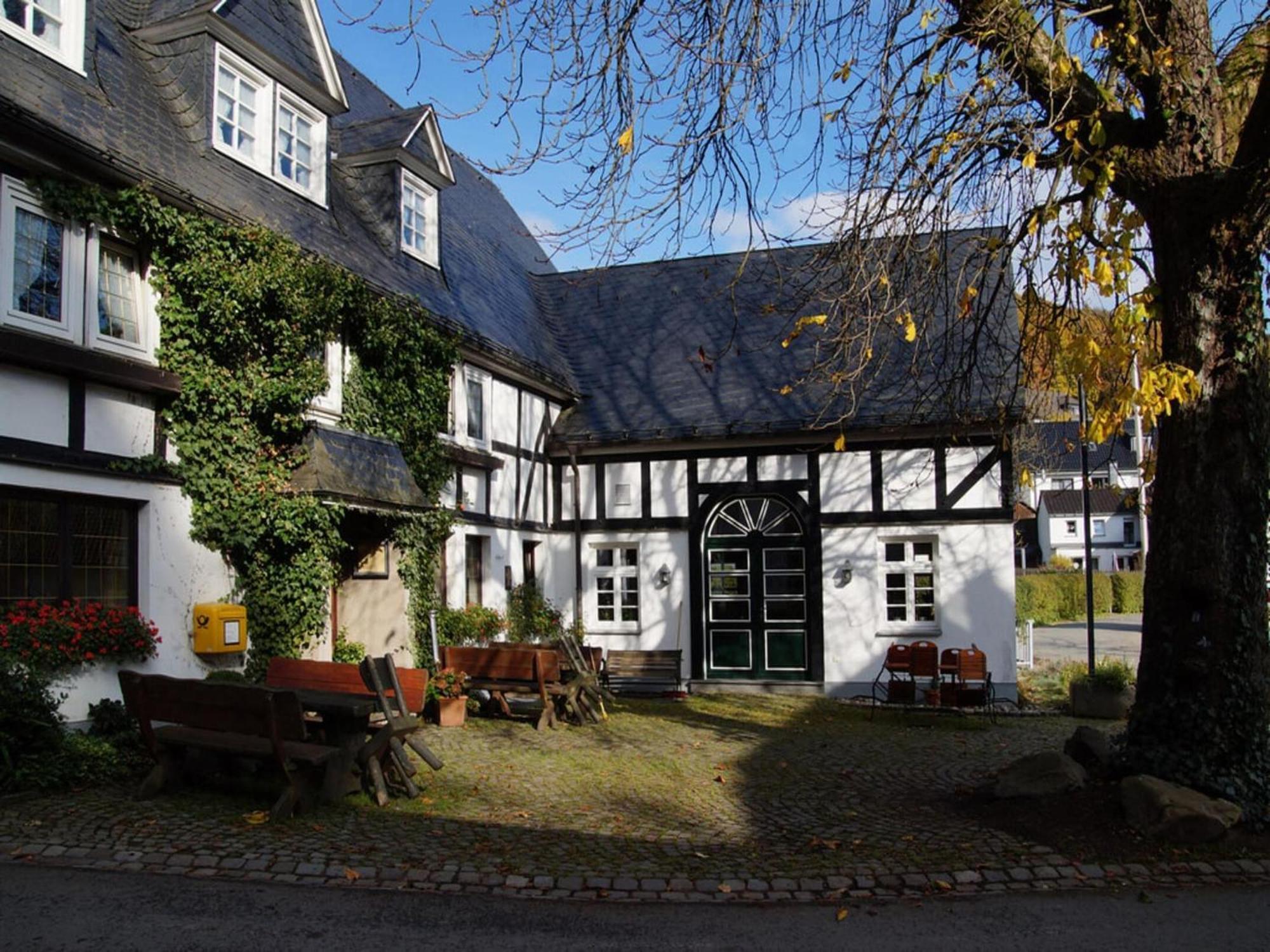 Holiday Home In Neustadt Am Rennsteig With Pond المظهر الخارجي الصورة
